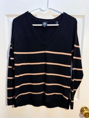 bobeau Black and Tan Striped V-Neck Sweater